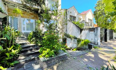 Casa en VENTA con departamento en planta alta, todo a reciclar, en Florida/Vte. López