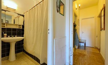 Casa en VENTA con departamento en planta alta, todo a reciclar, en Florida/Vte. López