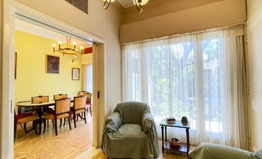 Casa en VENTA con departamento en planta alta, todo a reciclar, en Florida/Vte. López