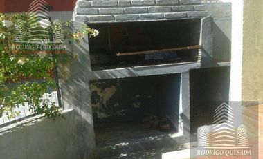 Cómodo Triplex en Mar De Ajo