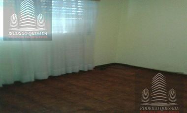 Cómodo Triplex en Mar De Ajo