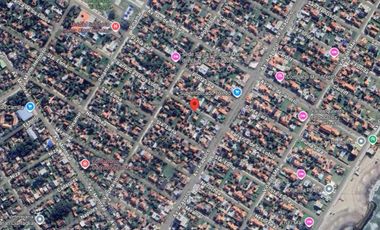 Casa en venta - 2 dormitorios 1 baño - cochera - 180mts2 - Santa Clara Del Mar