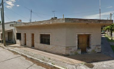 Casa VENTA - 3 dormitorios 2 bañso -70mts2 totales  - Berazategui