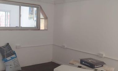 Casa en venta - 2 Dormitorios 3 Baños - Local - 353Mts2 - Caseros