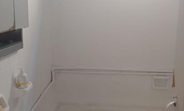 Casa en venta - 2 Dormitorios 3 Baños - Local - 353Mts2 - Caseros