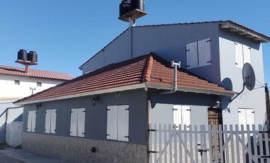 Dúplex en venta - 4 dormitorios 4 baños - 50m2 - Mar Del Tuyu