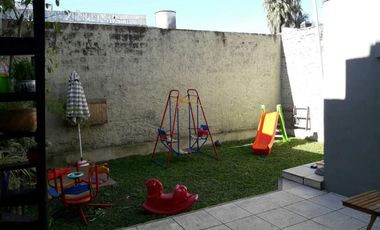 Casa venta - 3 dormitorios 3 baños - 360mts2 totales - Valentin Alsina