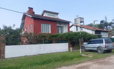 Casa en venta - 2 Dormitorios 2 Baños - 300Mts2 - Ensenada