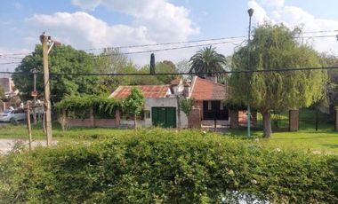 Casa en venta - 2 Dormitorios 2 Baños - 300Mts2 - Ensenada