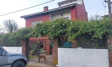 Casa en venta - 2 Dormitorios 2 Baños - 300Mts2 - Ensenada