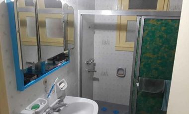 Casa en venta - 3 dormitorios 3 baños - 256mts2 - Quilmes