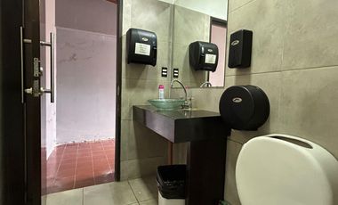 ALQUILER 2 Galpones naves industriales con salon de eventos en Av. 19 y 526 Gonnet La Plata