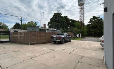 ALQUILER 2 Galpones naves industriales con salon de eventos en Av. 19 y 526 Gonnet La Plata