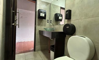 ALQUILER 2 Galpones naves industriales con salon de eventos en Av. 19 y 526 Gonnet La Plata