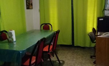 Casa en venta - 3 dormitorios 1 baño - 280mts2 - Burzaco