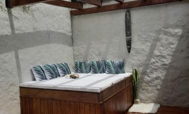 Casa en venta - 2 dormitorios 1 baño - 95mts2 - Lomas de Zamora