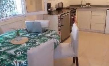 Casa en venta - 2 dormitorios 1 baño - 95mts2 - Lomas de Zamora