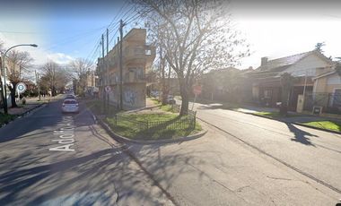 Departamento en venta - 2 dormitorios 1 baño - cochera - 55 mts2 - Burzaco