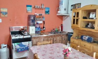 Casa en venta - 1 dormitorio 1 baño - 70mts2  - Mar Del Tuyu