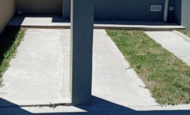 Casa en venta - 1 dormitorio 1 baño - 150mts2 - Necochea