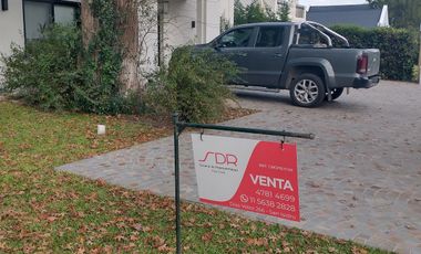 Excelente Casa en Las Praderas De Lujan