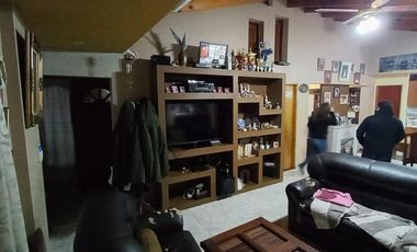 Casa venta - 4 dormitorios 3 baños - 459mts2 totales - Berisso