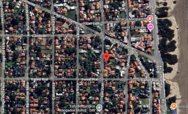 Casa en venta - 4 dormitorios 3 baños - Cochera - 600mts2 - Mar De Ajó