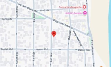 Casa en venta - 4 dormitorios 3 baños - Cochera - 600mts2 - Mar De Ajó