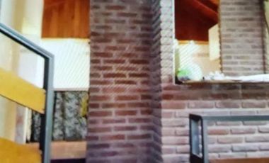 Casa venta - 4 dormitorios 2 baños - 200mts2 totales - Berazategui