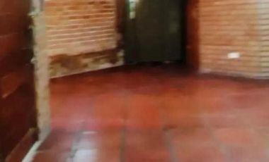 Casa venta - 4 dormitorios 2 baños - 200mts2 totales - Berazategui