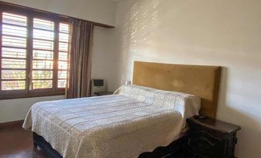 PH en venta - 4 dormitorios 2 baños - 160mts2  - Adrogue