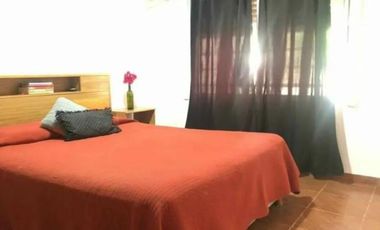 Casa en venta - 2 dormitorios 2 baños - Cochera - 200Mts2 - Berazategui