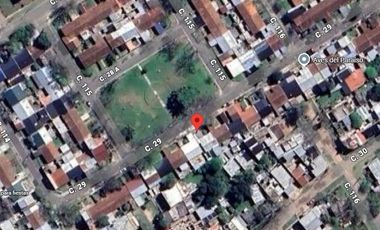 Casa en venta - 2 dormitorios 2 baños - Cochera - 200Mts2 - Berazategui