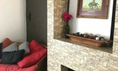 Casa en venta - 2 dormitorios 2 baños - Cochera - 200Mts2 - Berazategui