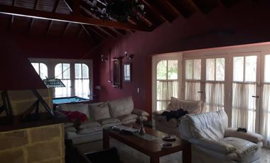 Casa venta -8 dormitorios-5 baños-5 cocheras -2100mts2 totales- Ranelagh