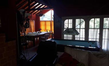 Casa venta -8 dormitorios-5 baños-5 cocheras -2100mts2 totales- Ranelagh