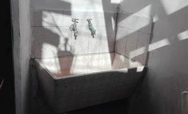 Casa en venta - 4 dormitorios 1 baño - 96mts2 - Don Bosco, Quilmes