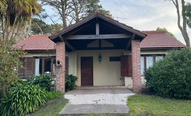 VENTA CHALET 3 AMB- SIERRA DE LOS PADRES - APTO CREDITO-