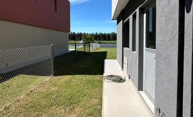 Casa Al Río En Venta - Barrio San Juan, Villanueva, Tigre