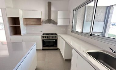 Casa Al Río En Venta - Barrio San Juan, Villanueva, Tigre