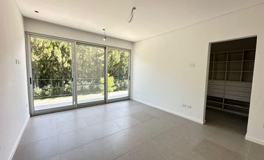 Casa Al Río En Venta - Barrio San Juan, Villanueva, Tigre