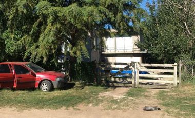 Casa venta - 4 dormitorios 2 baños - Cocheras - 480mts2 - Ostende, Pinamar