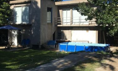 Casa venta - 4 dormitorios 2 baños - Cocheras - 480mts2 - Ostende, Pinamar