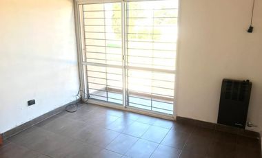 PH en venta - 2 Dormitorios 1 Baño - Cochera - 137Mts2 - Venado Tuerto, General López, Santa Fe