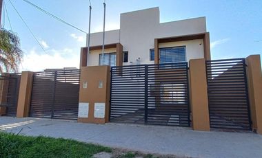 PH en venta - 2 Dormitorios 1 Baño - Cochera - 137Mts2 - Venado Tuerto, General López, Santa Fe