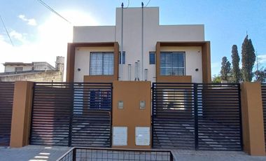 PH en venta - 2 Dormitorios 1 Baño - Cochera - 137Mts2 - Venado Tuerto, General López, Santa Fe