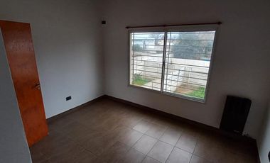 PH en venta - 2 Dormitorios 1 Baño - Cochera - 137Mts2 - Venado Tuerto, General López, Santa Fe
