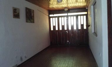 Casa en venta - 2 Dormitorios 1 Baño - 200Mts2 - Necochea