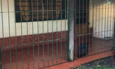 Casa quinta en venta - 3 dormitorios 2 baños - 1.471mts2 - 20 De Junio, La Matanza