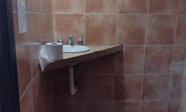 Casa en venta - 3 dormitorios 3 baños - Cochera - 416mts2 - Villa Elisa, La Plata